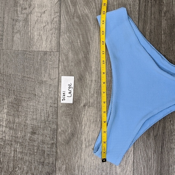 ZAFUL Textured Removable Straps Bandeau Bikini - Picture 6 of 11